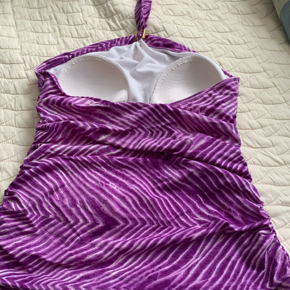 Bundle 3. $7 items for $15!!!! - Picture 2 of 5